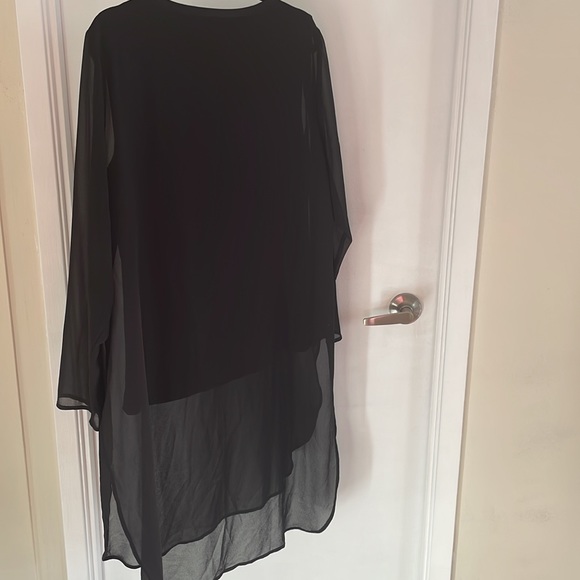 Alfani double layered black top with chiffon-like cover - Picture 3 of 6